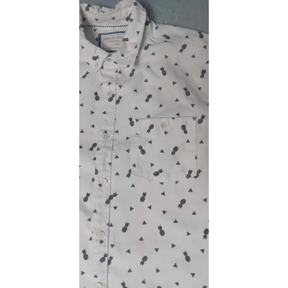Free Planet Short Sleeve Button Up Mens Size Large White With Black...
